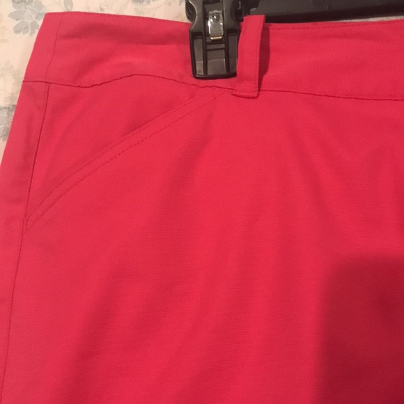 Callaway Golf ladies skort, size 14. Bright pink. - Picture 4 of 6